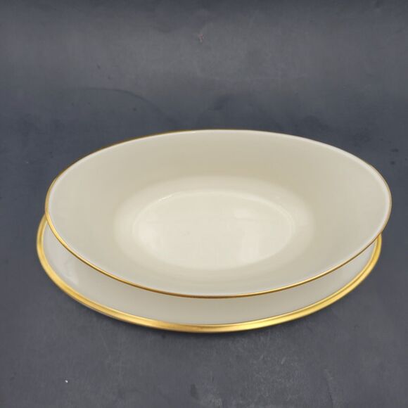 LENOX Holiday Gravy Boat Attached Underplate Holiday Holly Made in USA 24K Gold - Picture 4 of 12